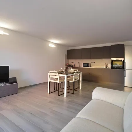 Cozy In Apartment